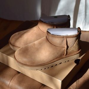Ugg Classic Ultra Mini Boot in Chestnut - Women’s Size 6